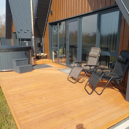 Zatyshnyy Dvoryk затишний дворик Apartament *